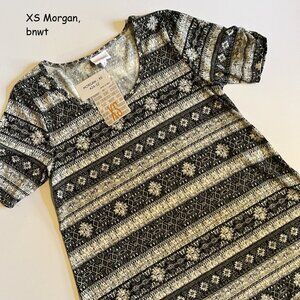 XS Lularoe Morgan flare T, black and white SW design